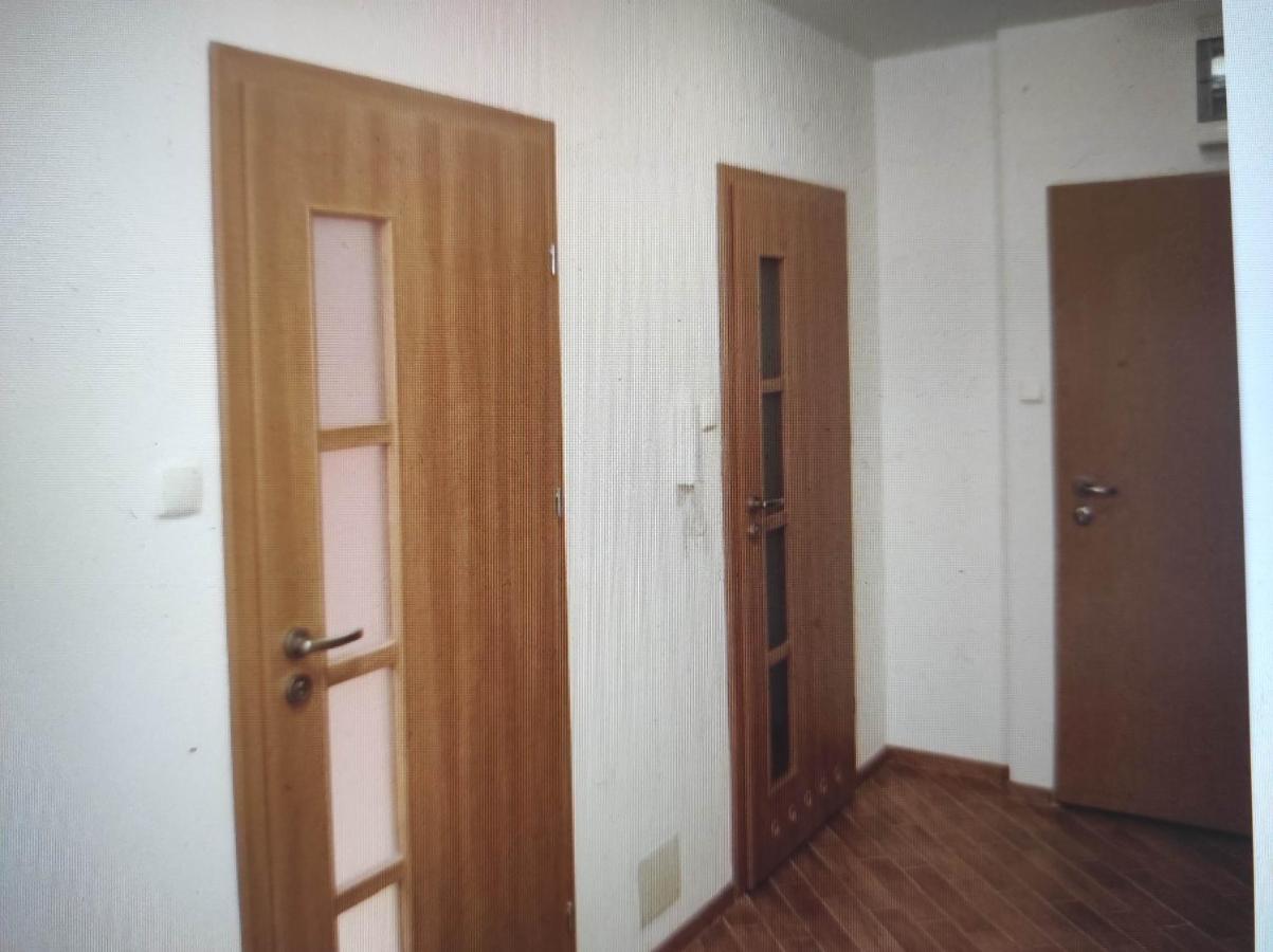 Nice Room With 2 Shared Bathrooms ,Wc , 2Km To Old Town -100M From Metro Szwedzka Varsavia Esterno foto
